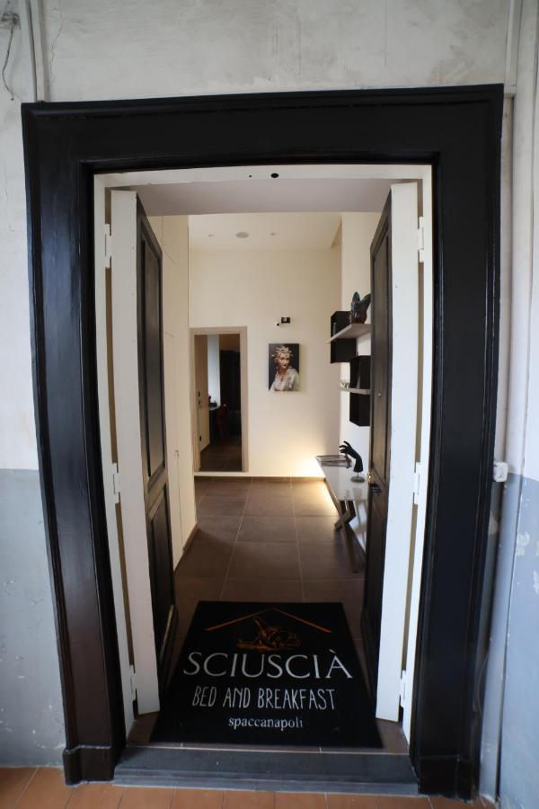 Sciuscia Beb Spaccanapoli Exteriér fotografie